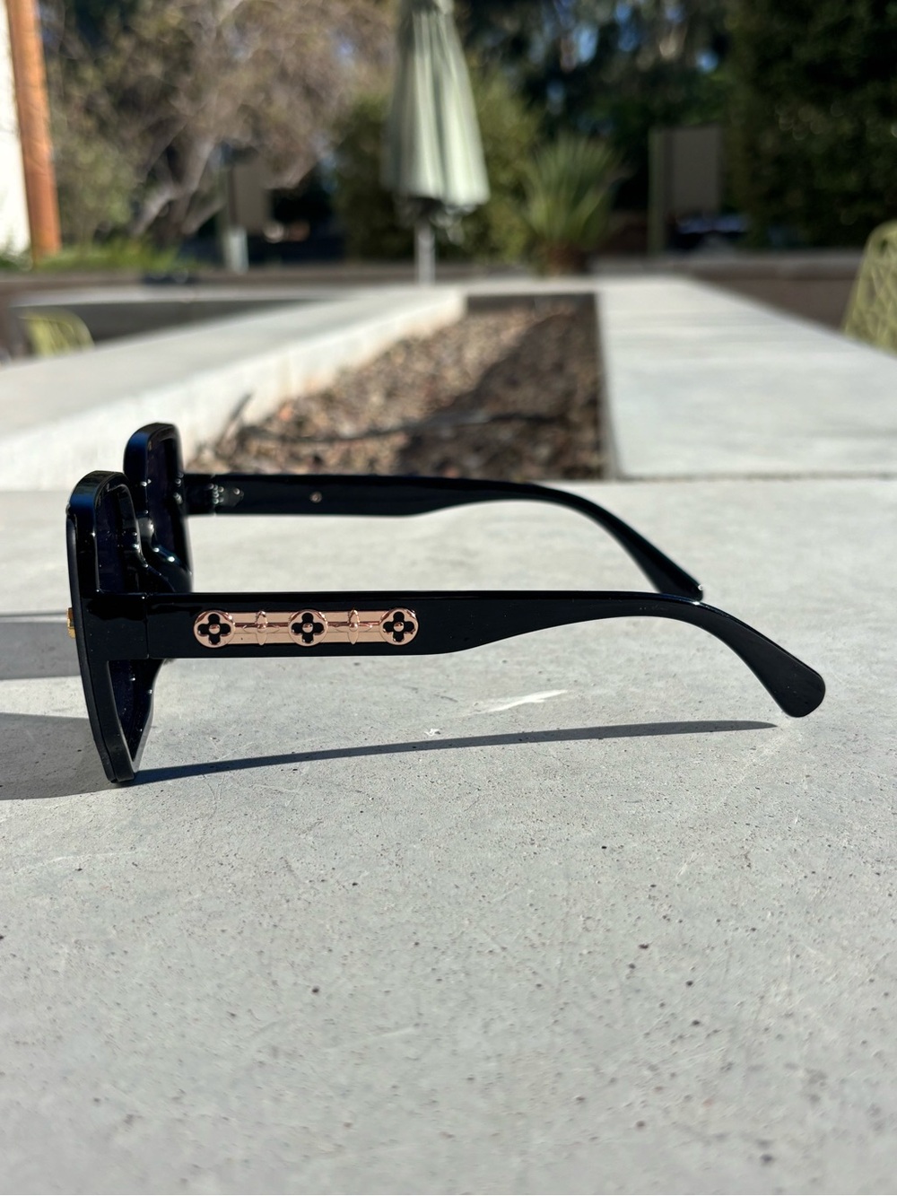 Black LV Sunglasses with Rose Gold Accent - Picture 1 of 4